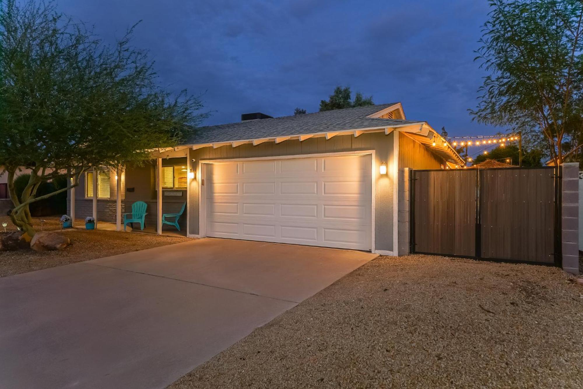 Exquisite 3br Retreat With Private Pool *