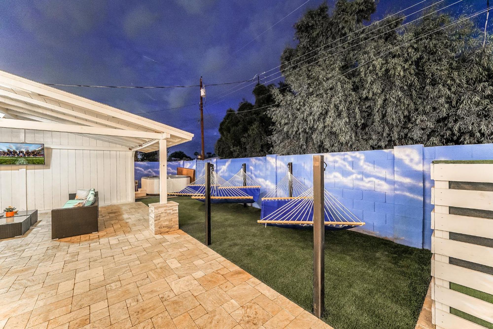 Exquisite 3br Retreat With Private Pool *