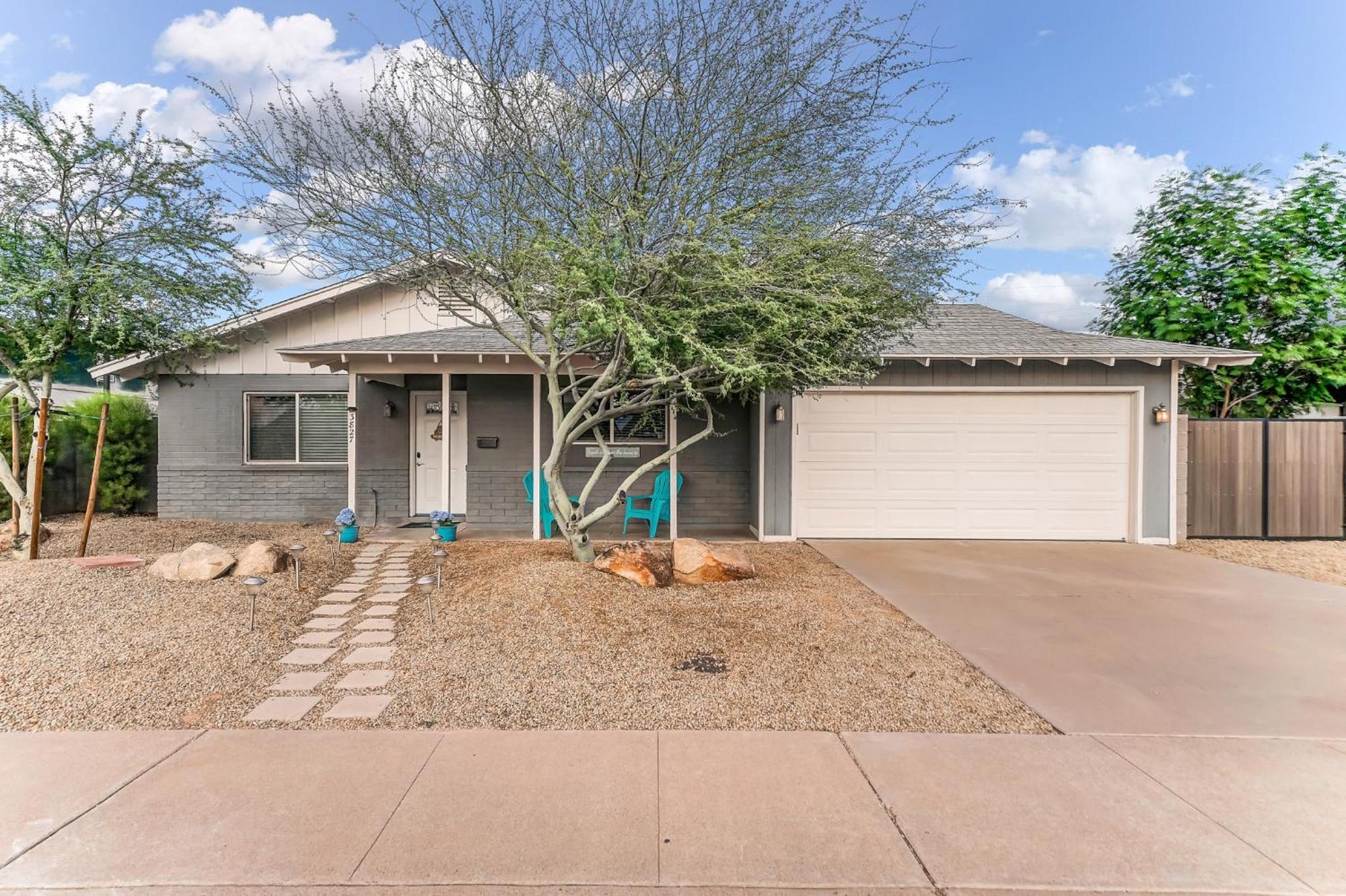 Exquisite 3br Retreat With Private Pool