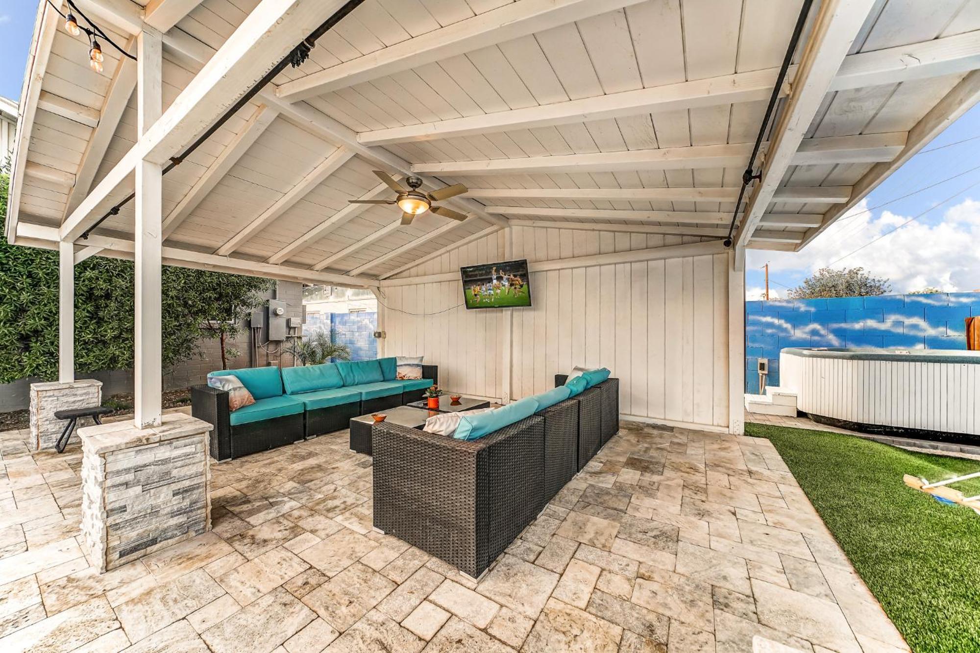 Exquisite 3br Retreat With Private Pool *